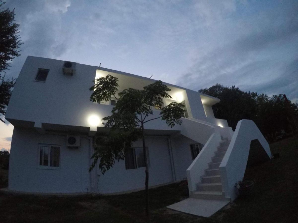 Bregvija Mar Nero Apartments מראה חיצוני תמונה